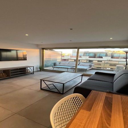 Tres Beau Studio Avec Terrasse, Situe A 100M Des Plages De Juans Les Pins Antibes Exterior photo
